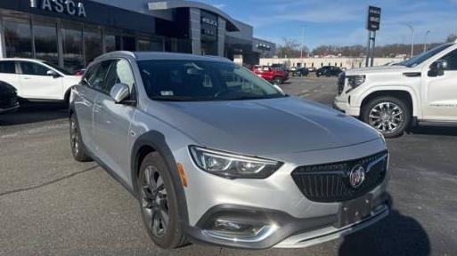 BUICK REGAL TOURX 2018 W04GU8SX7J1131637 image